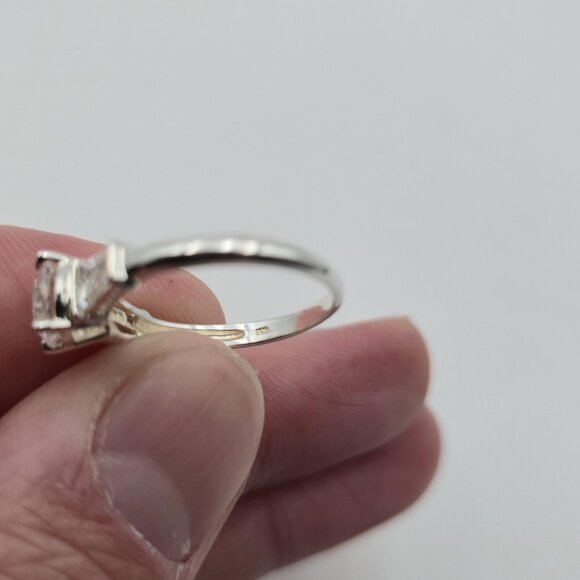 Size 7 Sterling Silver Nice Quality Cubic Zirconia Band Ring A4286 - Picture 6 of 9